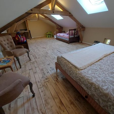 Les Trois L Bed and Breakfast Gindou Εξωτερικό φωτογραφία