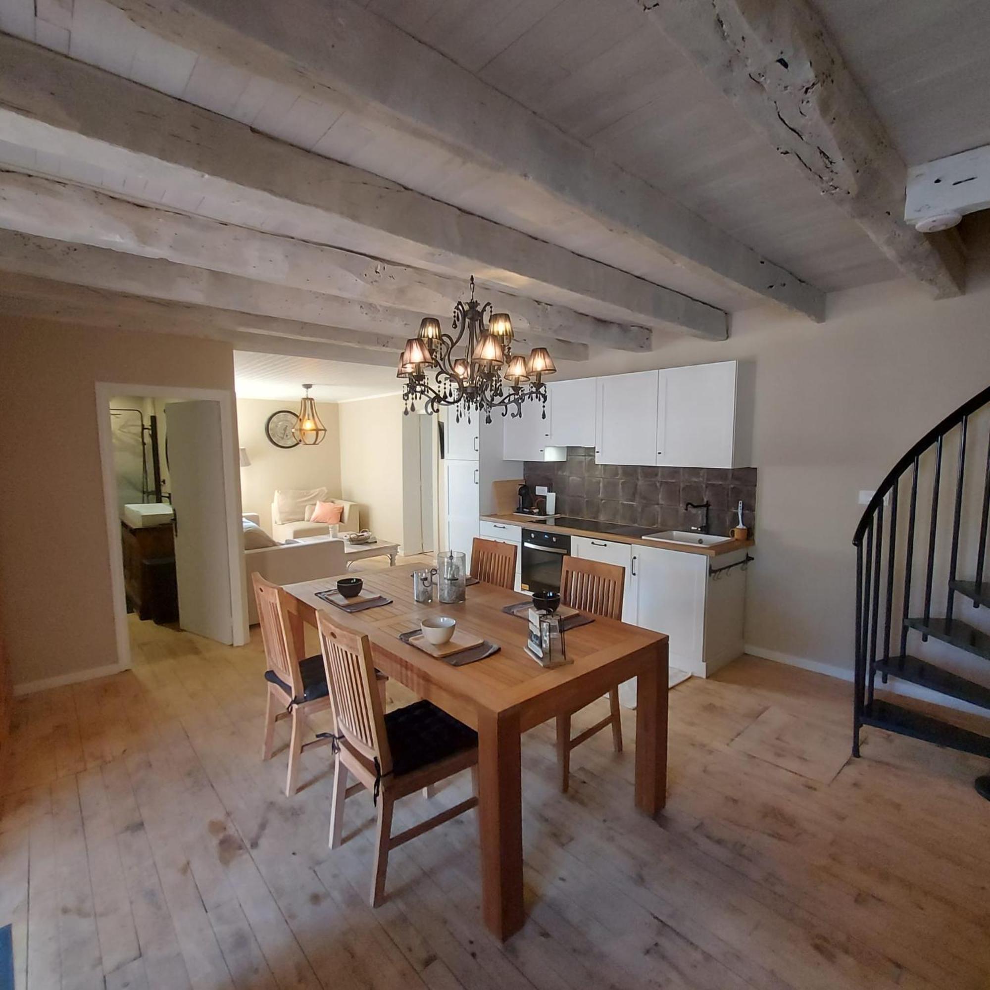 Les Trois L Bed and Breakfast Gindou Εξωτερικό φωτογραφία
